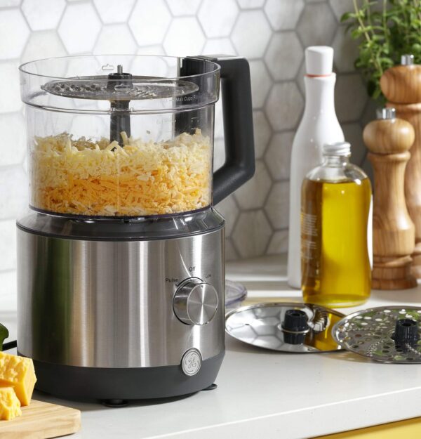 ge food processor | 12 cup | complete with 3 feeding tubes & stainless steel accessories 3 discs + dough blade | 3 speed | great for shredded cheese, chicken & more | kitchen essentials | 550 watts