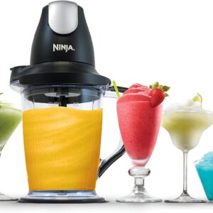 ninja qb1004 blender/food processor with 450 watt base, 48oz pitcher, 16oz chopper bowl, and 40oz processor bowl for shakes, smoothies, and meal prep,black