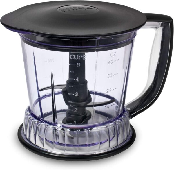 ninja qb1004 blender/food processor with 450 watt base, 48oz pitcher, 16oz chopper bowl, and 40oz processor bowl for shakes, smoothies, and meal prep,black