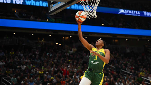 Nneka Ogwumik