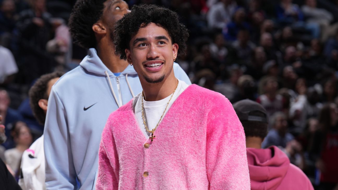 76ers’ Jared McCain addresses viral bench press in classic jersey reveal