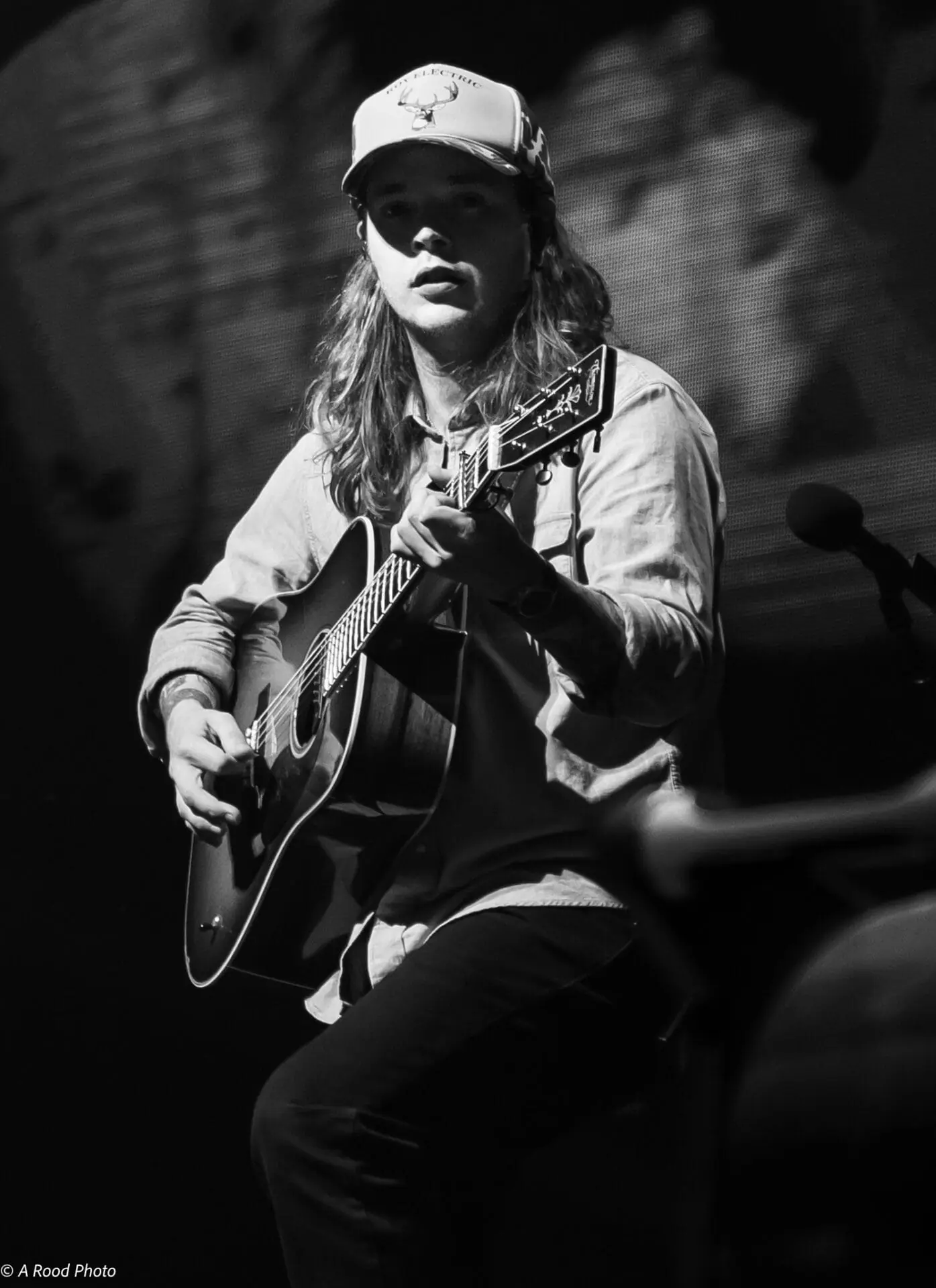 Billy Strings, Bryan Sutton and Royal Masat Celebrate Traditional Bluegrass Music and Genre Veterans on Night Two at the Woodward Theatre  