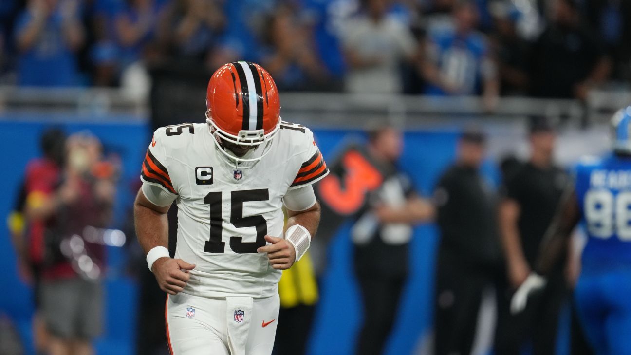 Browns mum on QB switch; problems ‘not about one person’