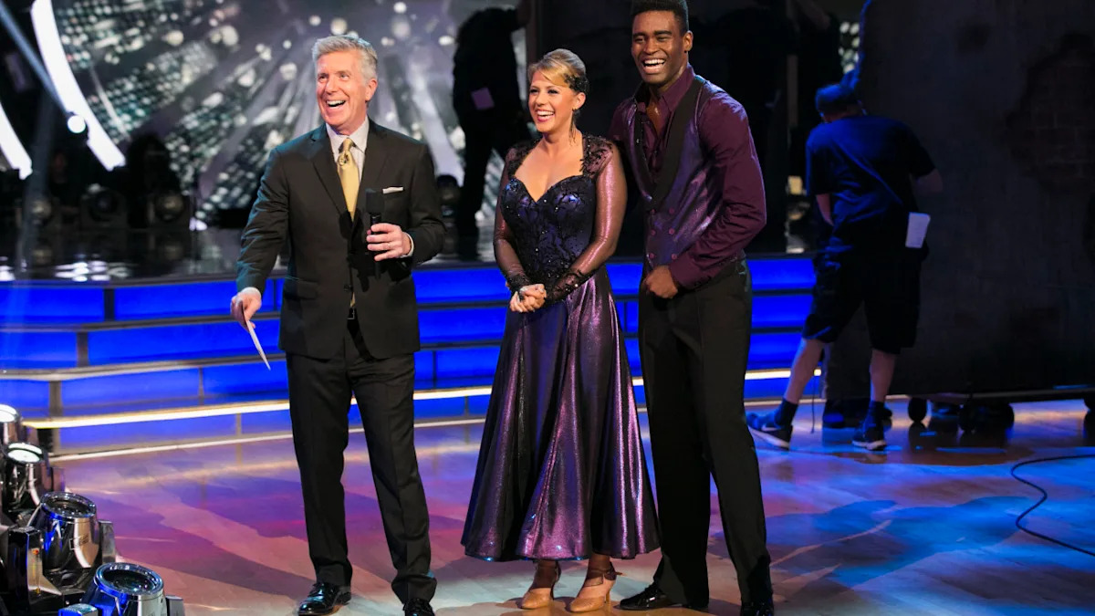 Former ‘DWTS’ Contestant Jodie Sweetin Gives Unexpected Warning to Newbie Danielle Fishel Ahead of Show’s Premiere