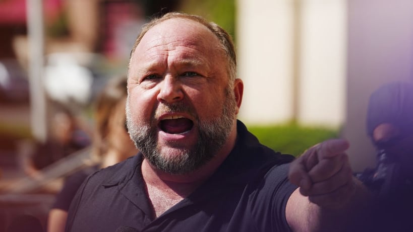 MAGA Rising Star Kicked Off Infowars for Turning Against Trump