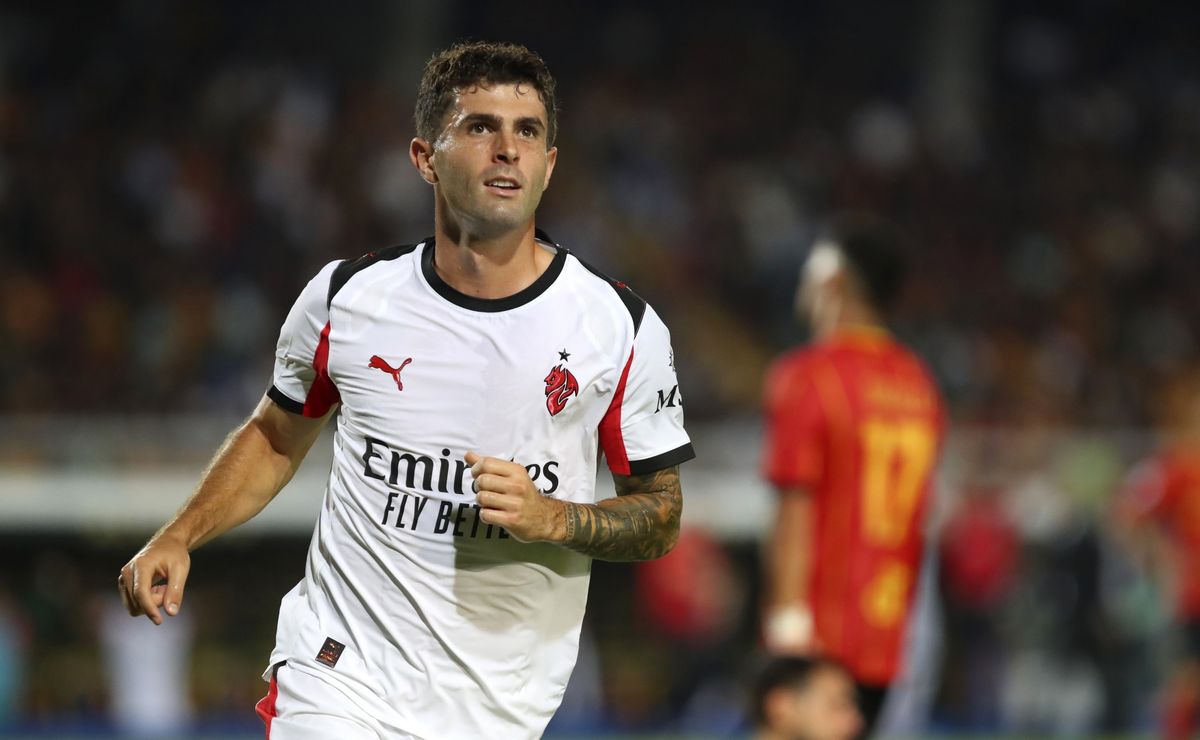 Milan fans crown Christian Pulisic after stunning Bari goal from Santiago Gimenez’s assist: Coppa Italia goal voted club’s Goal of the Month (VIDEO)