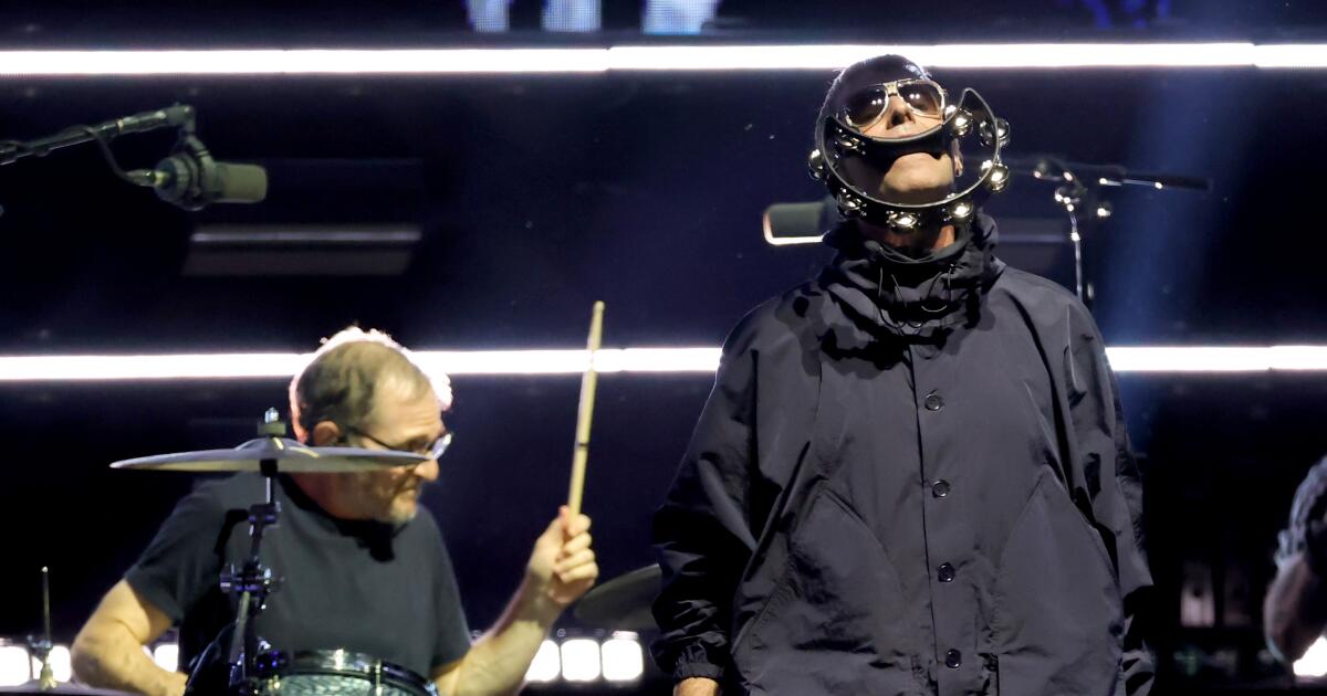 Oasis reunion show stirs up fans’ emotions at the Rose Bowl