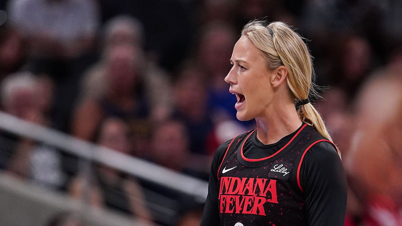 Sophie Cunningham has run-in with officer during Fever playoff win vs. Dream