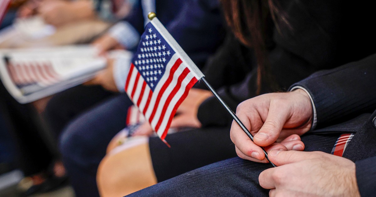 USCIS, agency handling green cards and citizenship, to hire armed special agents who can make arrests