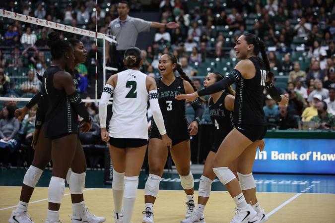 Women’s Volleyball Sweeps Utah Valley for Breakthrough Win