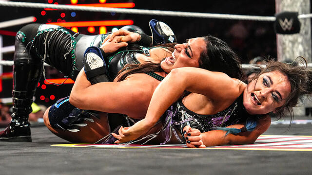 Raquel Rodriguez brutalizes Lyra Valkyria in statement win: Raw highlights, Sept. 8, 2025 WWE Photo