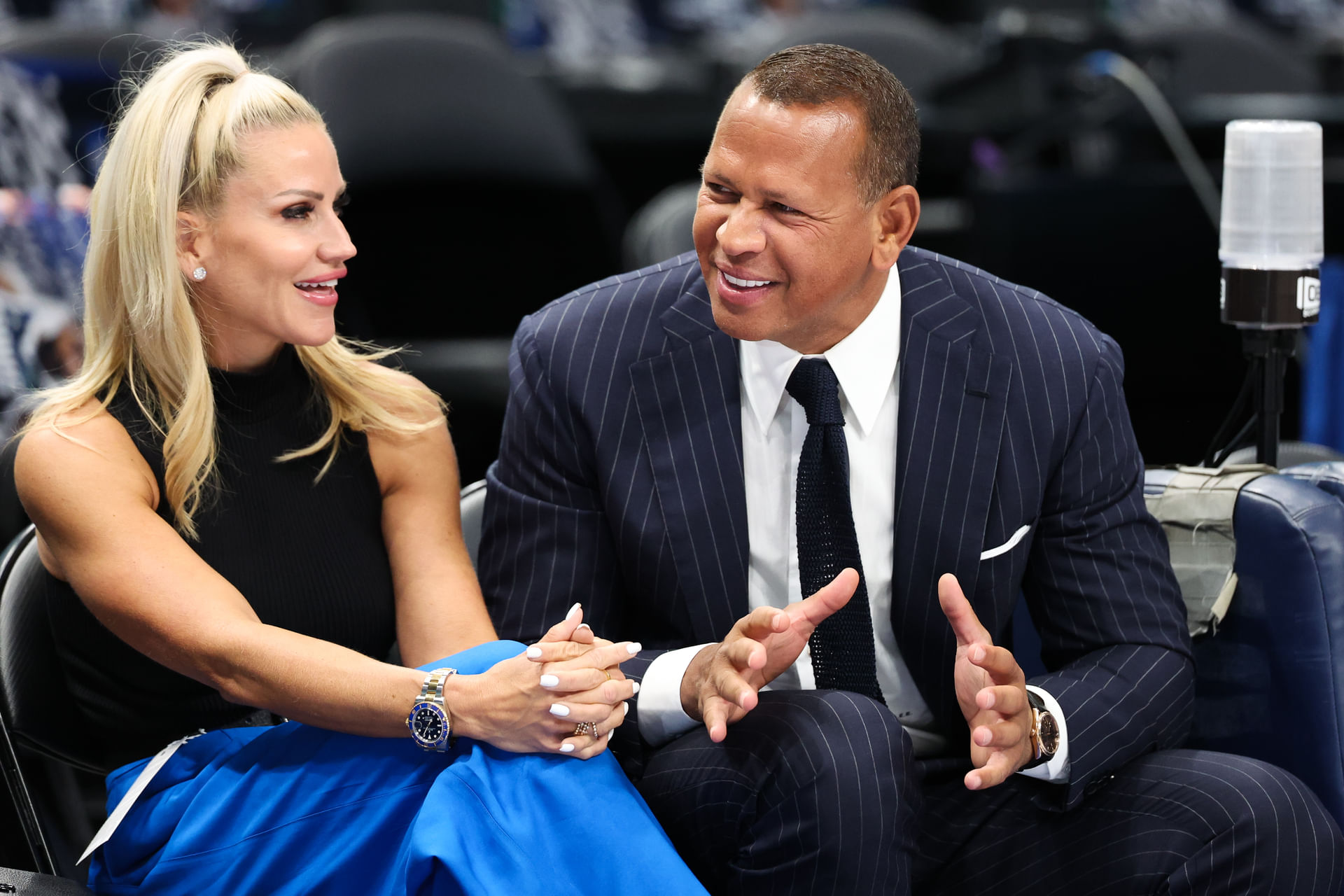Alex Rodriguez’s girlfriend Jaclyn Cordeiro flaunts Canadian pride in chic Blue Jays outfit and leather pants for World Series Game 2 Alex Rodriguez’s girlfriend Jaclyn Cordeiro flaunts Canadian pride in chic Blue Jays outfit and leather pants for World Series Game 2