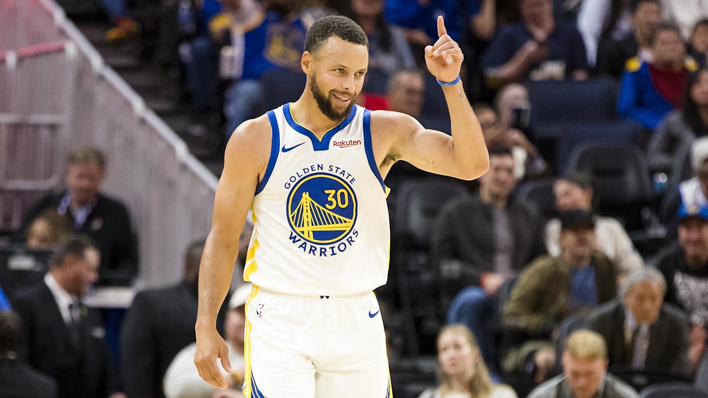 Ex-Warriors GM’s Steph Curry Story Shows Why He’s the Perfect Superstar