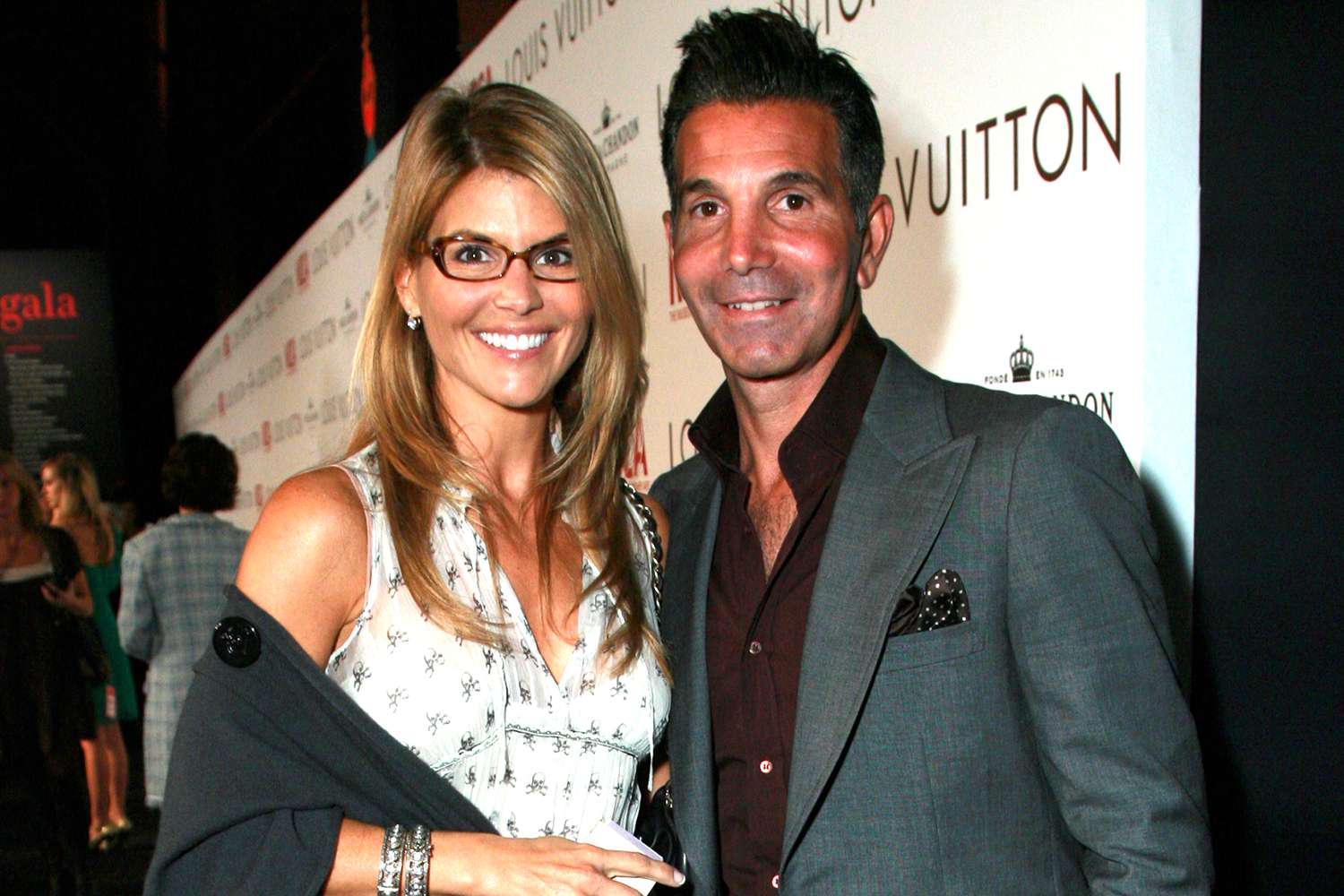 Lori Loughlin Feels ‘Betrayed’ by Ex Mossimo Giannulli: Source (Exclusive)