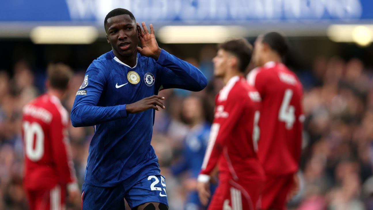 Premier League updates: Chelsea host Liverpool