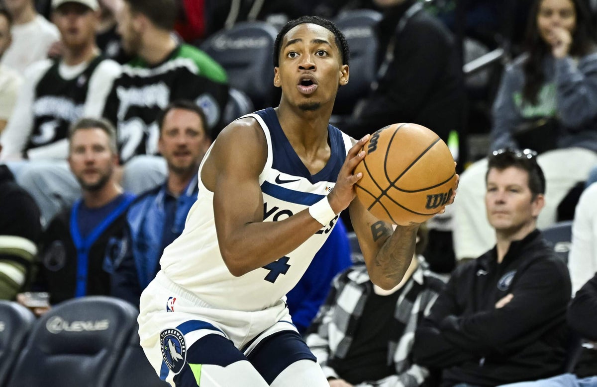 Wolves’ Rob Dillingham tries to stay true to himself while acclimating to NBA