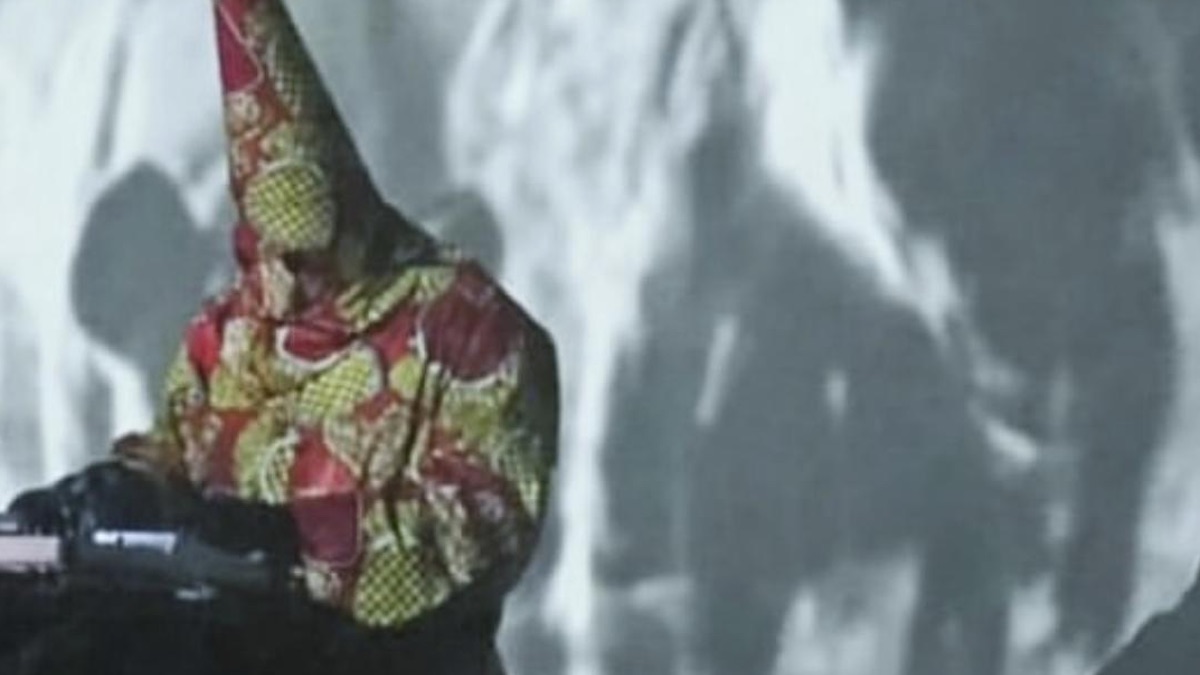 African Imperial Wizard Is Actually White Guy, Says Xiu Xiu