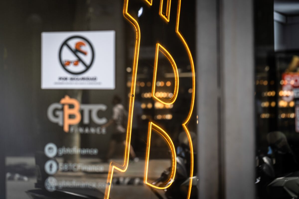 Bitcoin cayó bajo US0.000 por ola de ventas de largo plazo