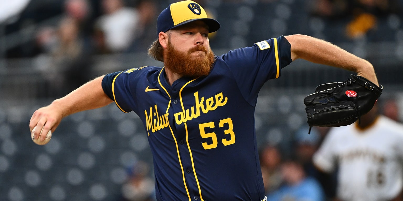 Brandon Woodruff accepts Brewers’ qualifying offer for 2026
