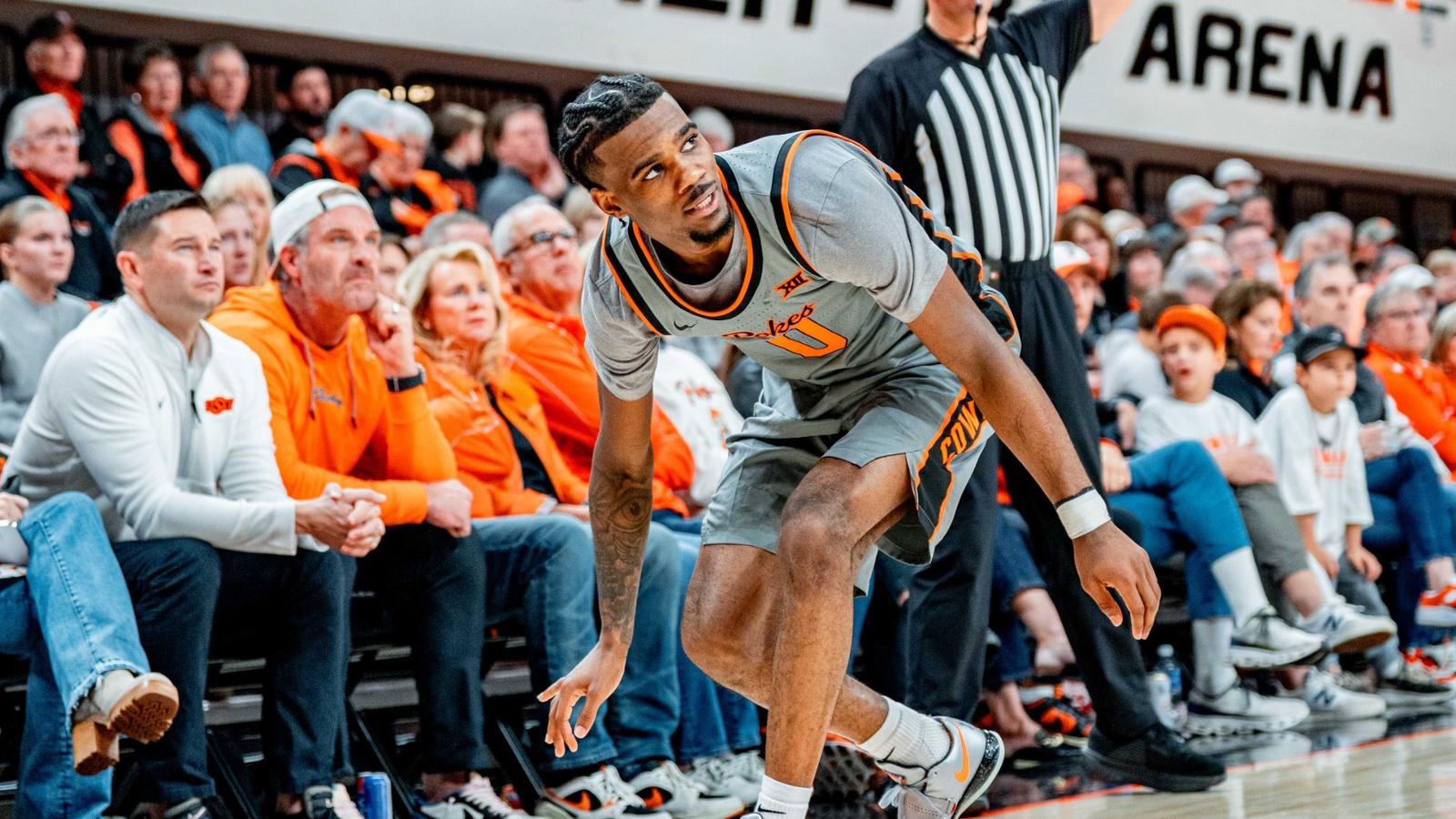 Cowboys battle Northwestern Thanksgiving night on Big Ten Network