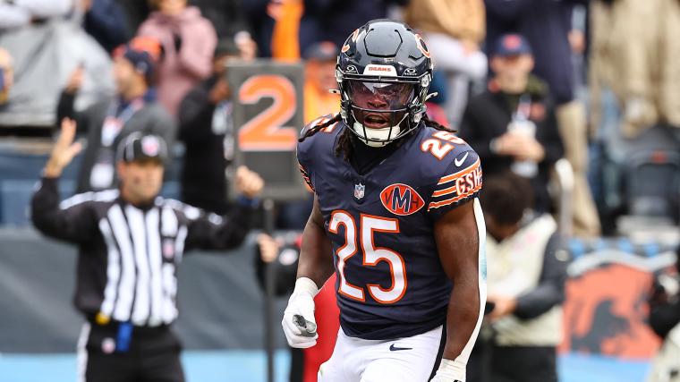 D’Andre Swift or Kyle Monangai: Fantasy outlook for Bears split backfield in Week 13