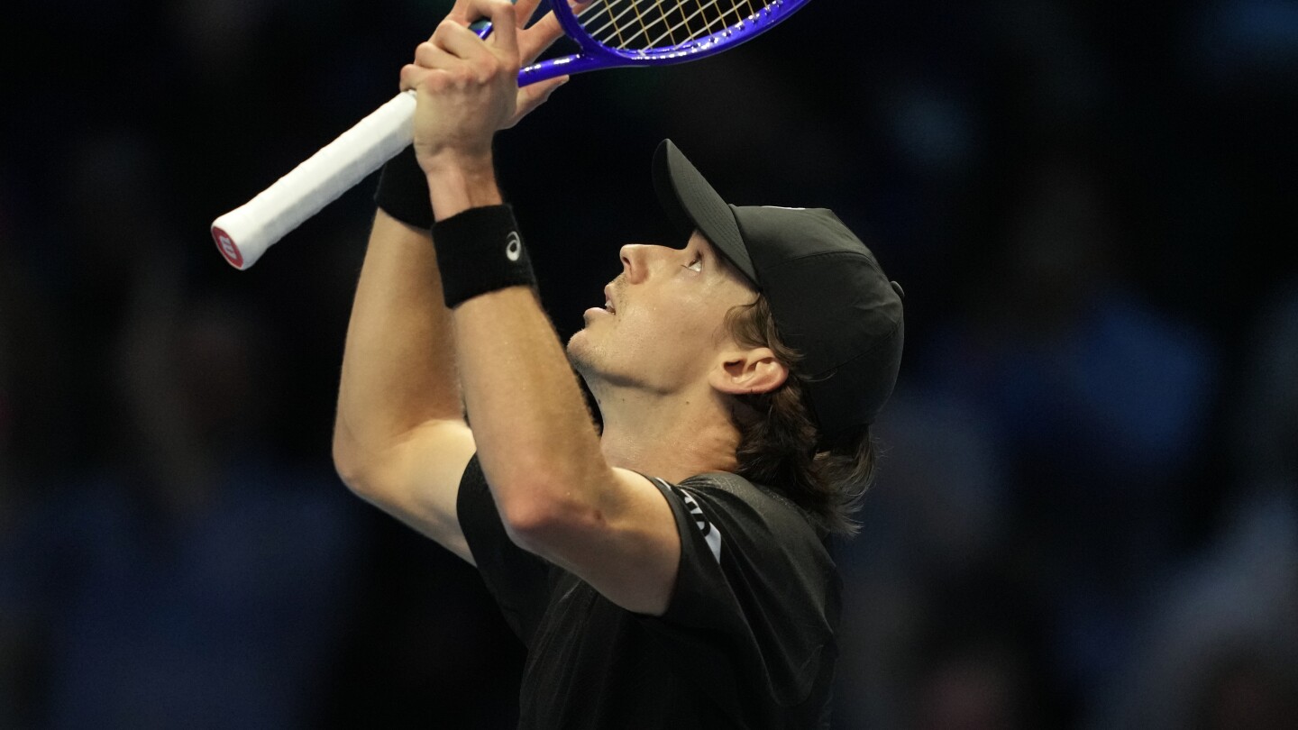 De Miñaur vence a Fritz para su primer triunfo en Finales ATP y ahora necesita un favor de Alcaraz