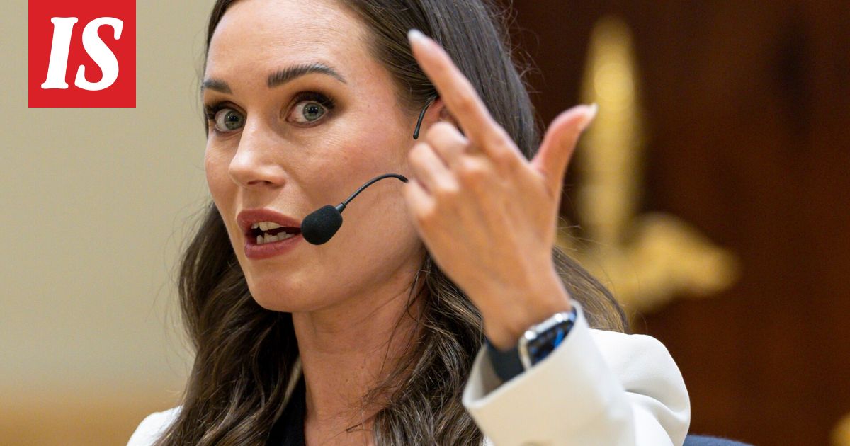 Sanna Marin juhli julkkisseurassa Helsingin yössä