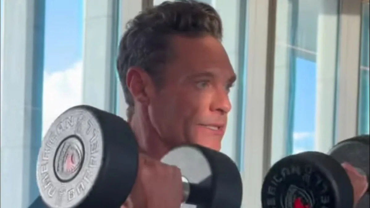 ‘Wheel of Fortune’ Fans Shocked by Ryan Seacrest’s Bulging Biceps in Workout Video