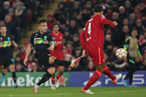 Lautaro Martínez, Virgil van Dijk Lautaro Martínez, Virgil van Dijk