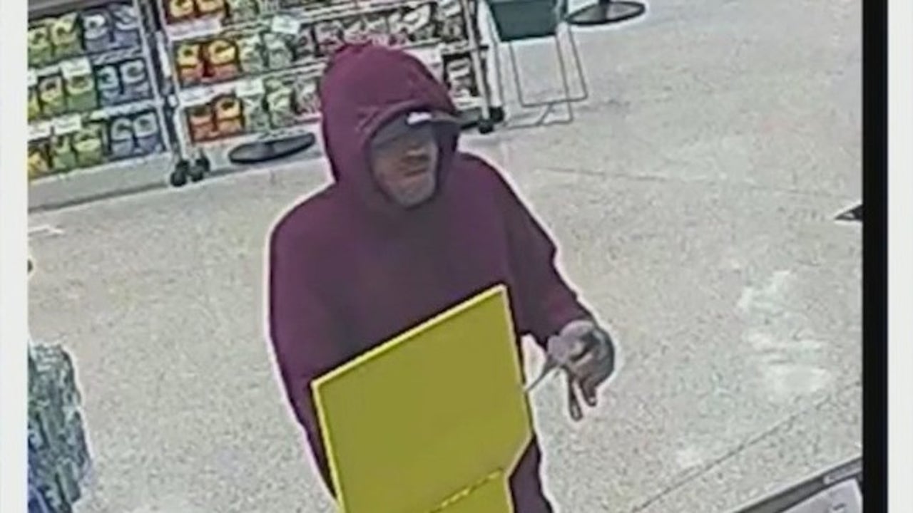 Escaped Rockdale County inmate seen inside Henry County Publix