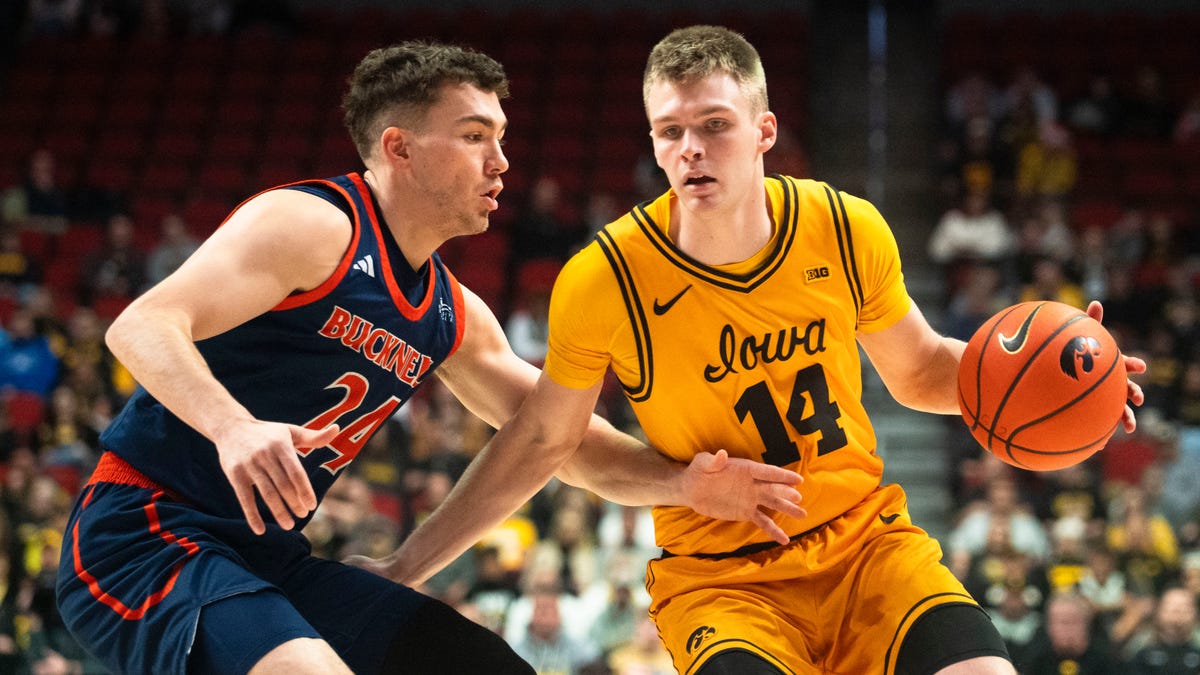 How to watch Iowa basketball vs UMass Lowell today