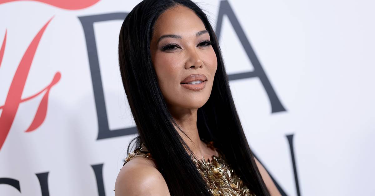 Kimora Lee Simmons Said She’s a ‘Surrogate Mom’ to the Late Kim Porter’s Twins | News