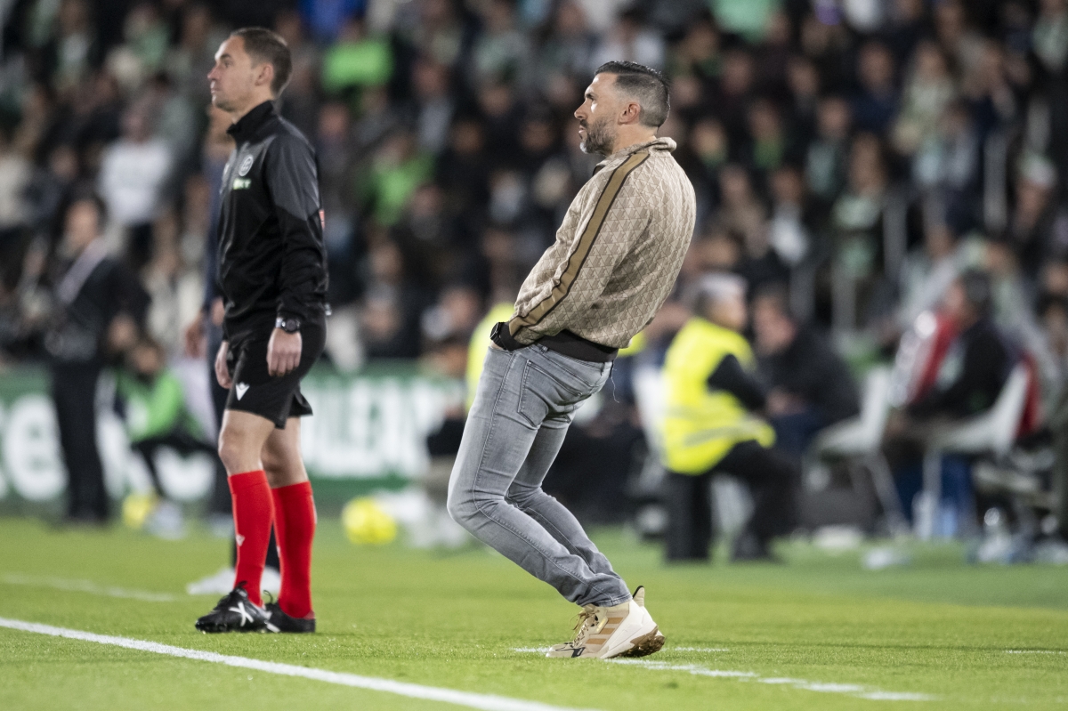 Sarabia pronostica que “la victoria” en Liga “está cerca” y abre la puerta a altas y bajas en enero