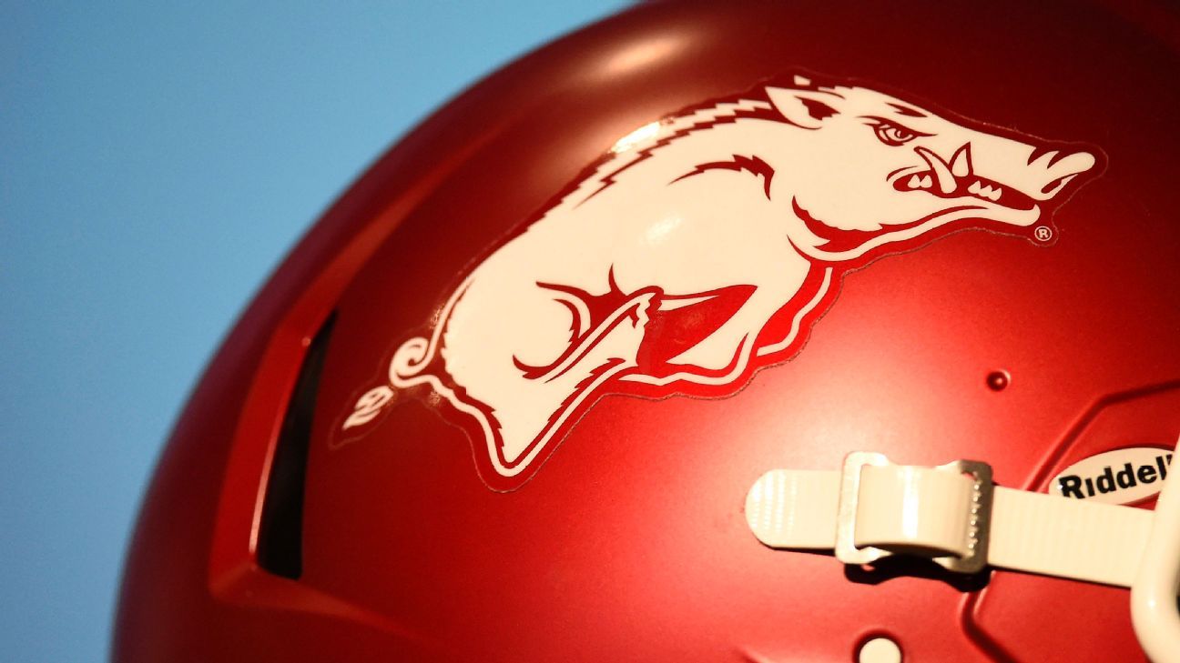 Sources – Arkansas to hire Tim Cramsey as OC, Ron Roberts as DC