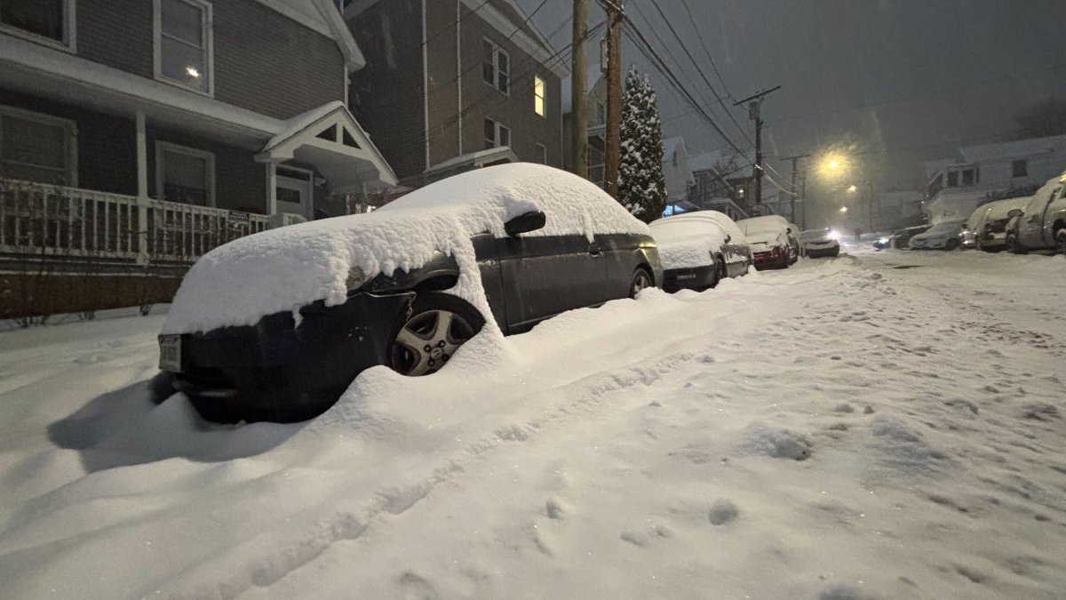 Storm dumps heavy snow on Connecticut – NBC Connecticut