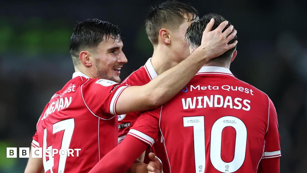 Swansea vs Wrexham LIVE: Championship score, stats & updates