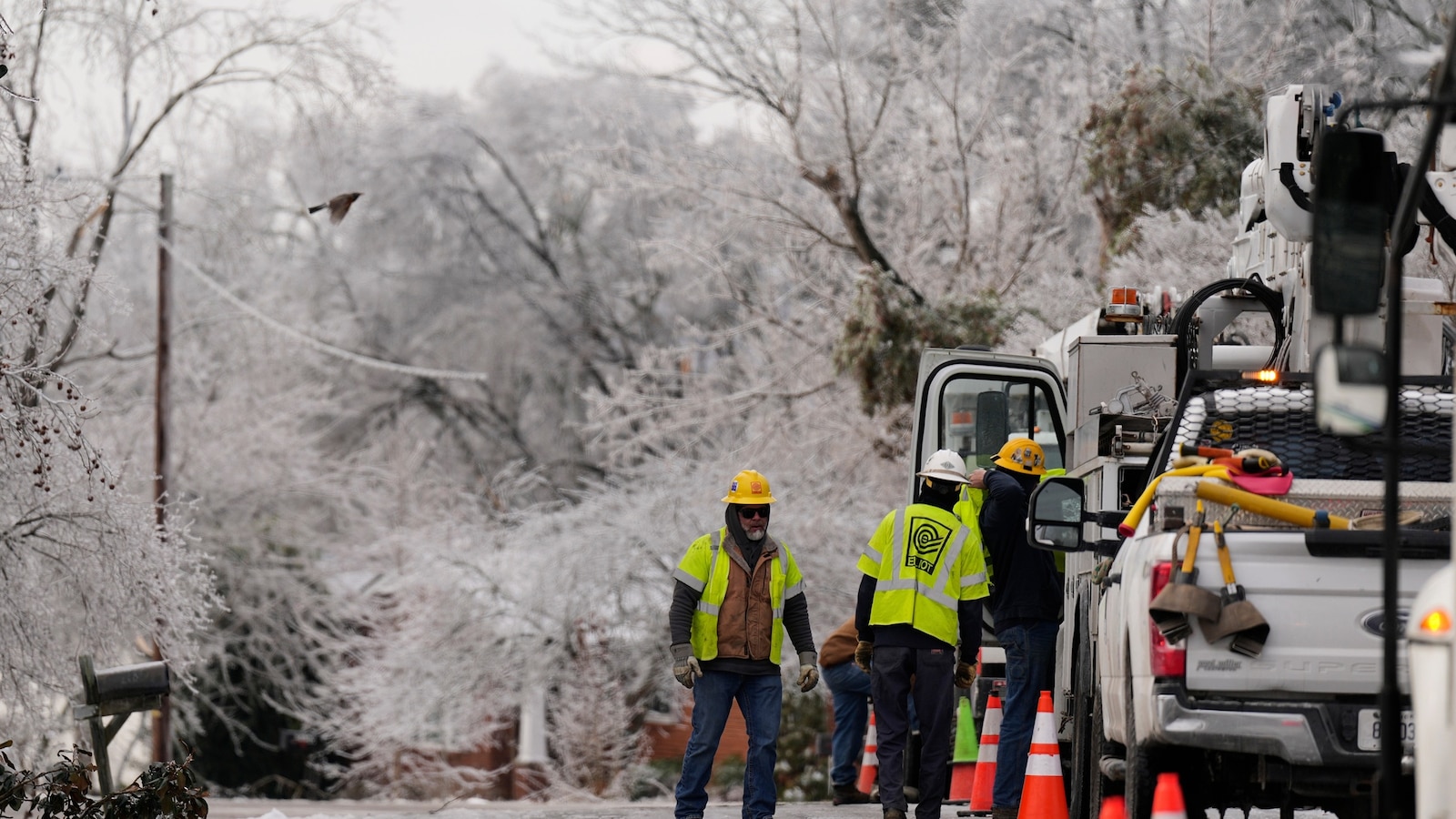 At least 85 deaths reported as bitter cold grips South in wake of winter storm