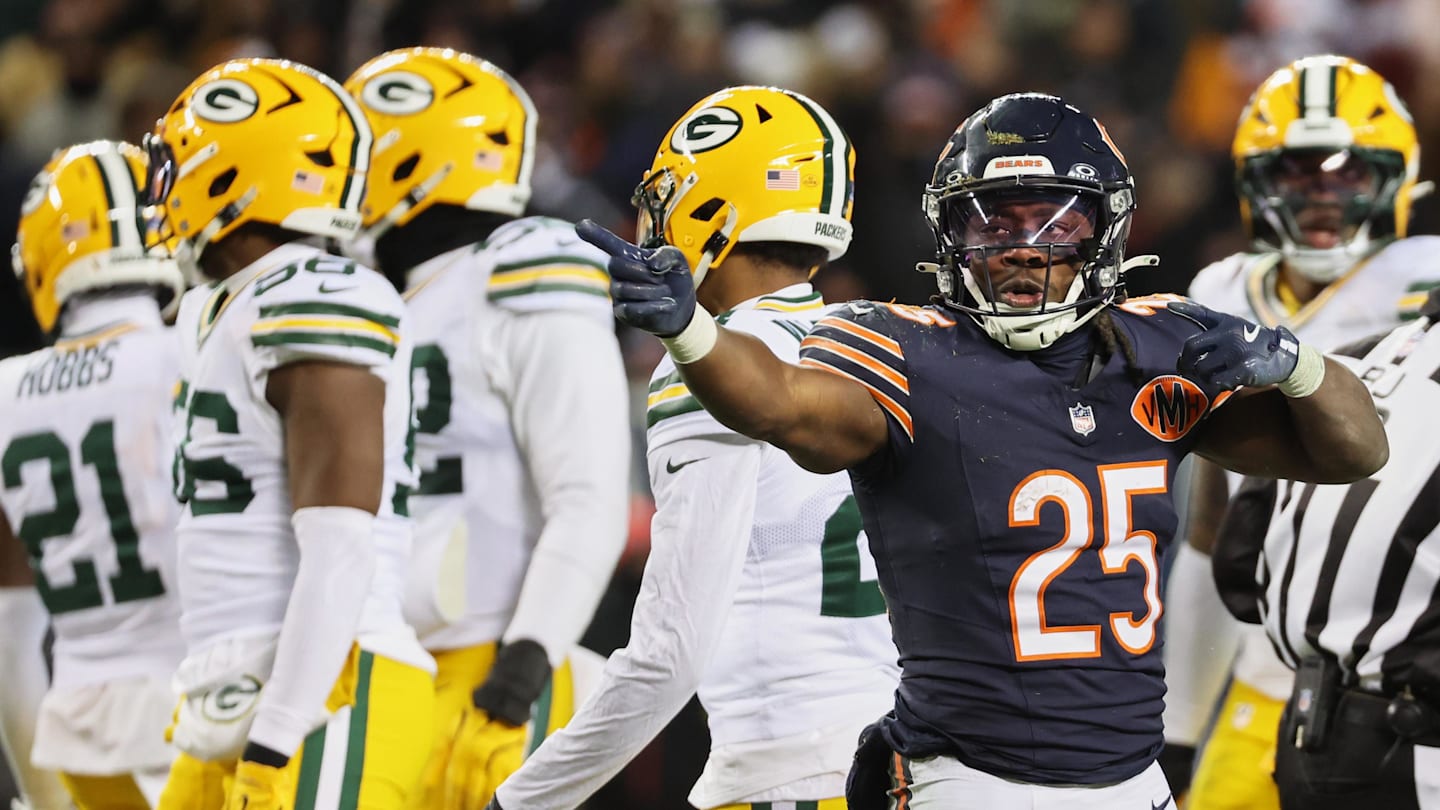 Kyle Brandt issues a Wiener Circle-esque challenge to Kyle Monangai