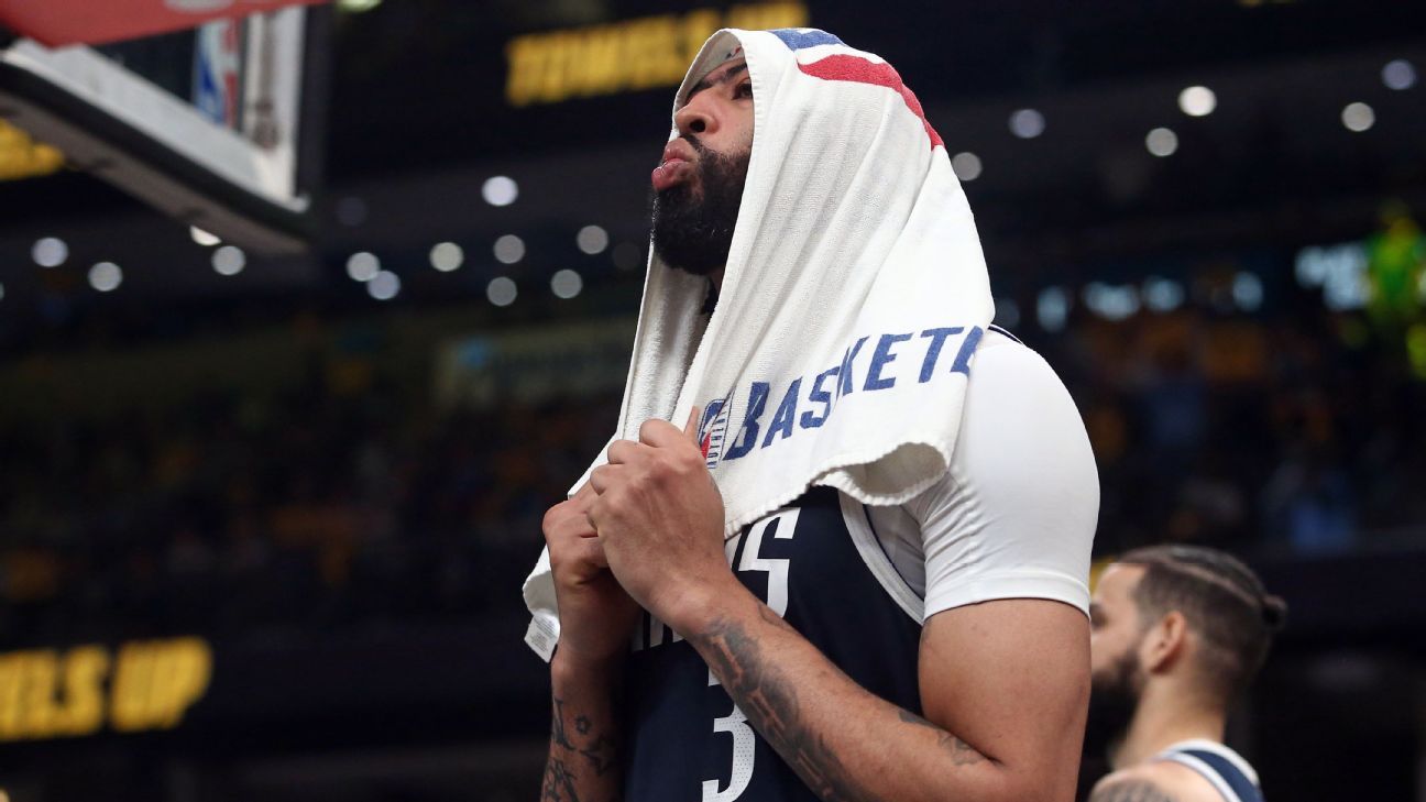 Mavs’ Anthony Davis out months for hand surgery, sources say