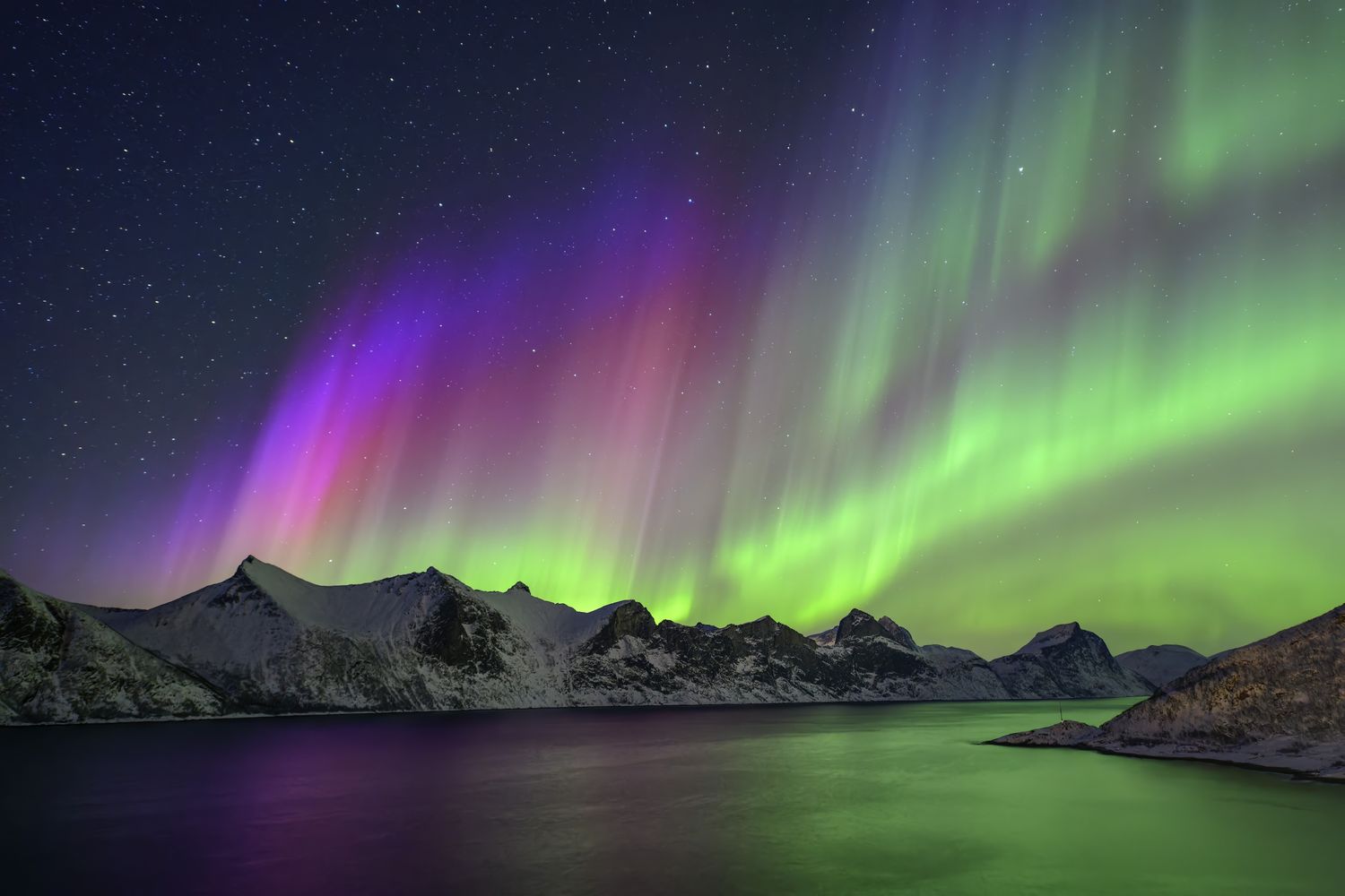 The Northern Lights Will Dazzle Tonight—Where to See Them