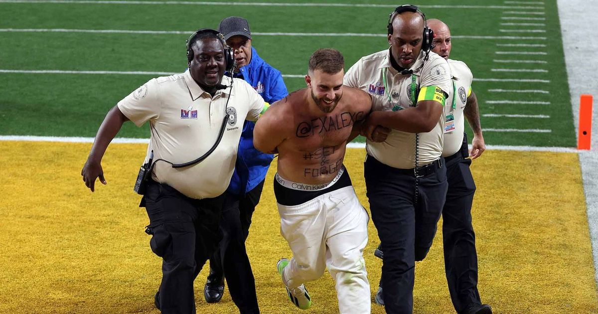 Inside Super Bowl streaker’s life now with private plane after paying £31k fine for stunt