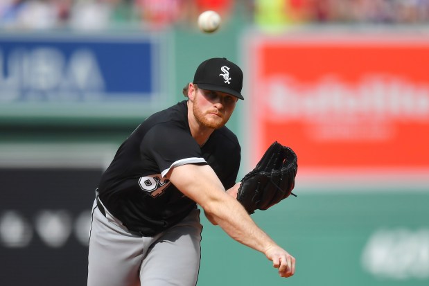 Chicago White Sox's Shane Smith delivers a pitch to a Boston Red Sox batter in the first inning of a baseball game, Saturday, April 19, 2025, in Boston. (AP Photo/Steven Senne)
