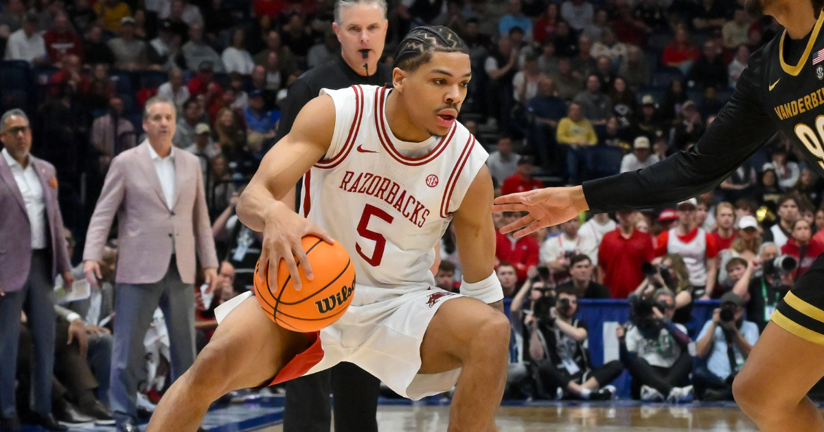 Darius Acuff Jr. breaks Todd Day’s Arkansas single-season scoring record