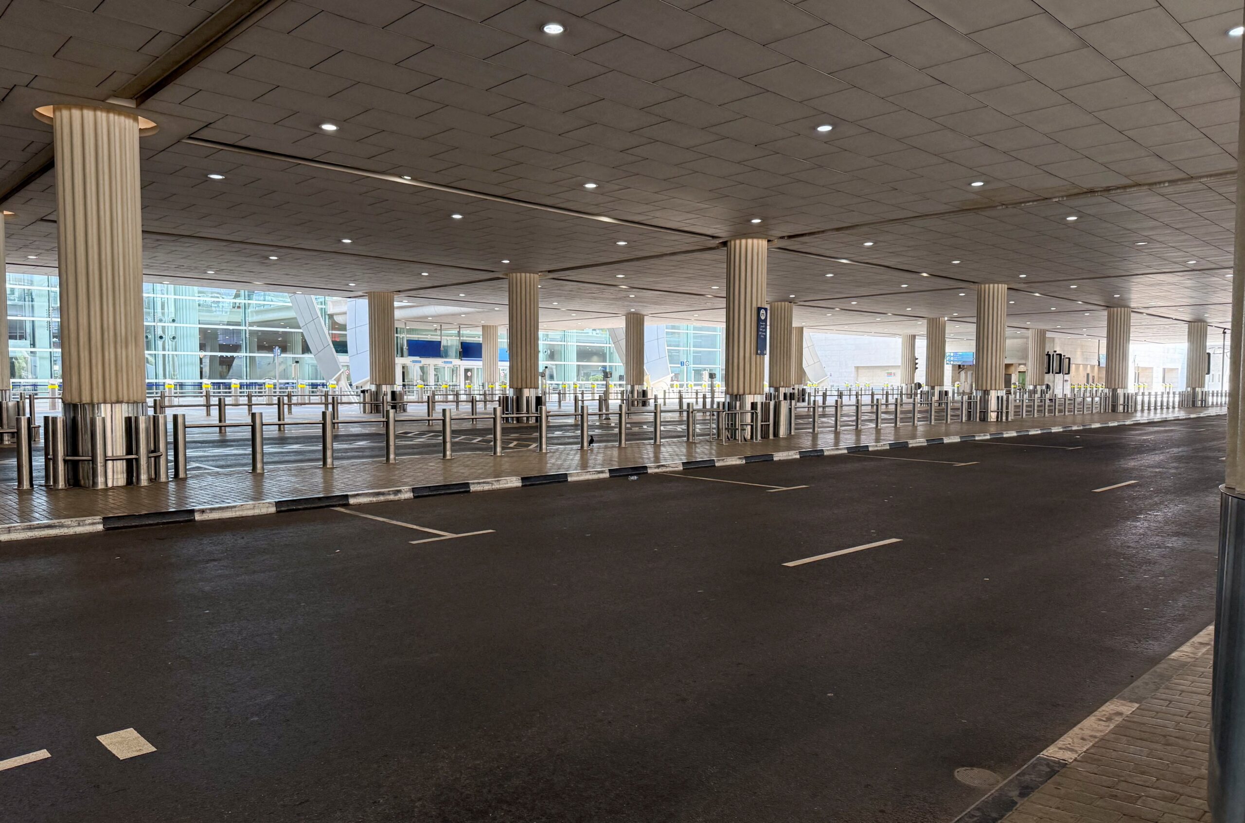 Guerra entre EUA, Israel e Irã fecha aeroportos no Oriente Médio