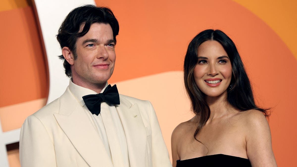 Olivia Munn details John Mulaney’s 1 a.m. marriage proposal