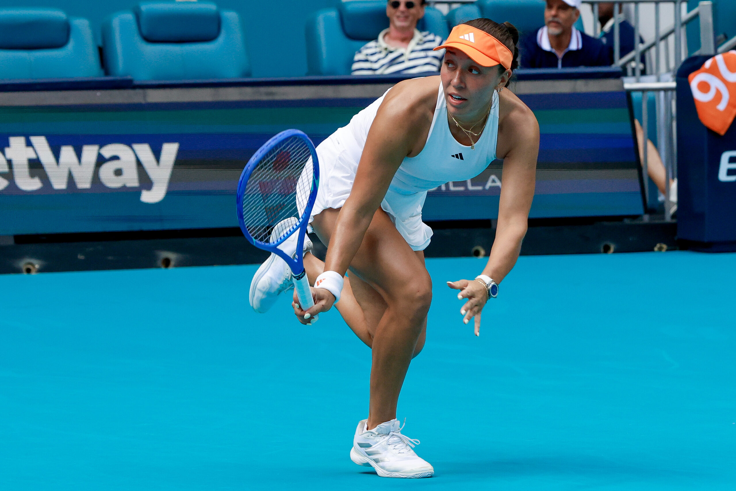 Pegula, Fernandez move into Miami showdown after second-round victories