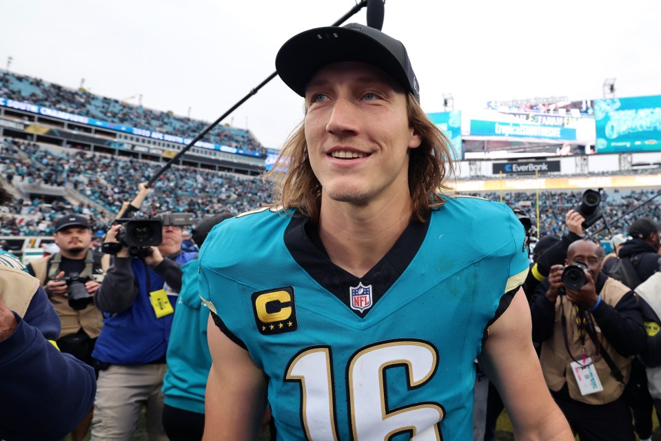 Trevor Lawrence #16 of the Jacksonville Jaguars celebrates looks on after defeating the Tennessee Titans 41-7 at EverBank Stadium on January 04, 2026