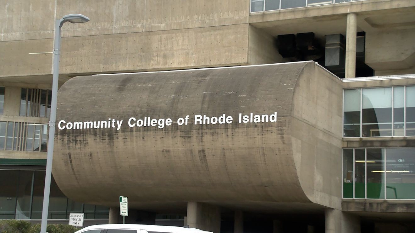 CCRI Warwick campus on lockdown as police investigate incident