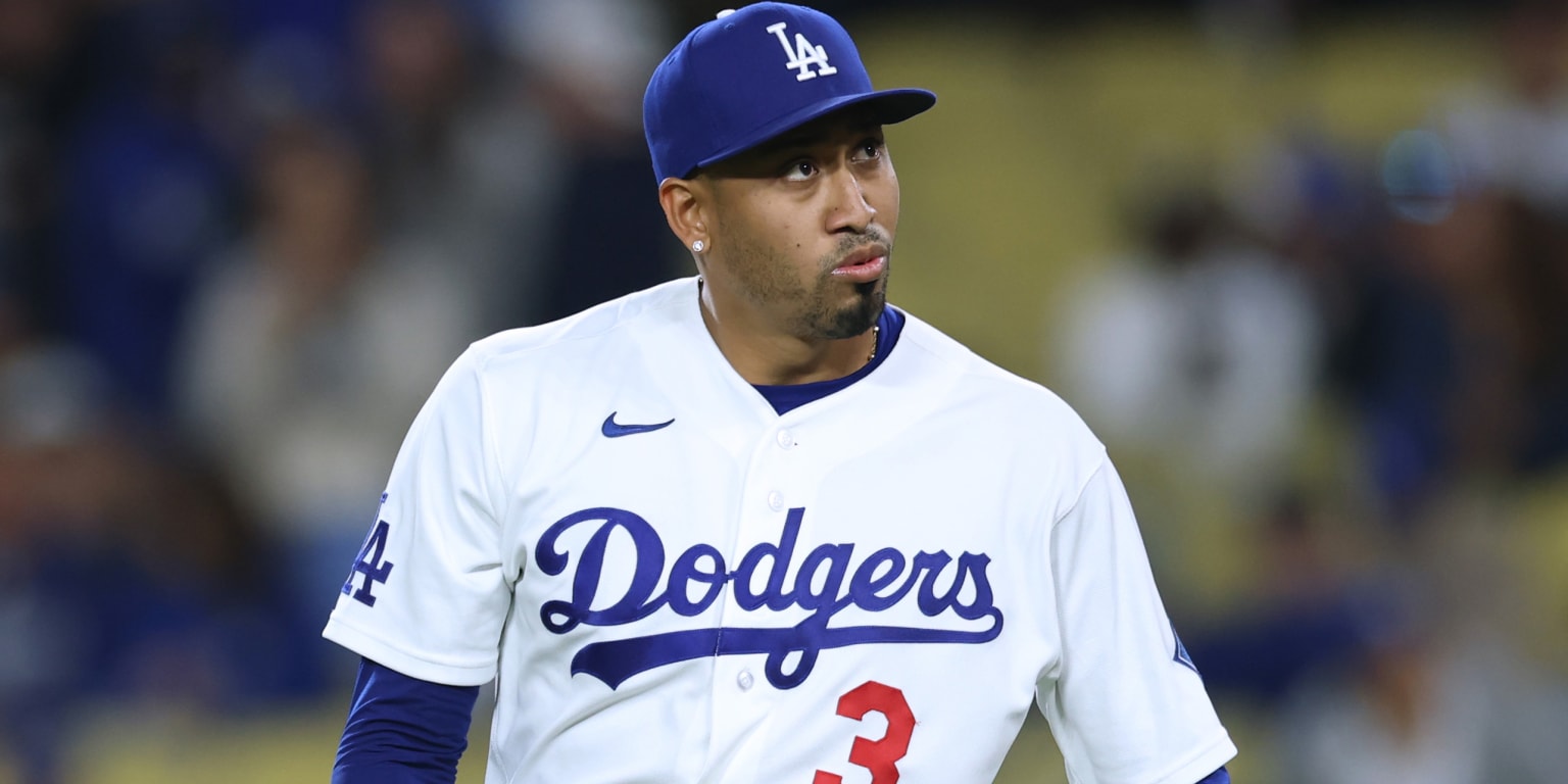 Edwin Díaz placed on injured list by Dodgers