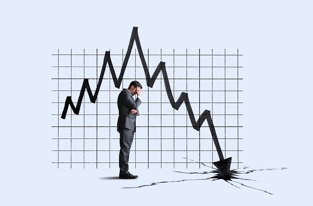 If a Stock Market Crash Is Coming, These 3 Investing Moves Are Crucial Right Now